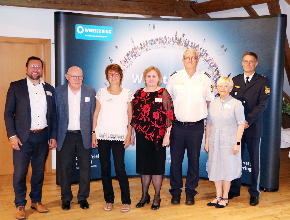 Gruppenbild Amtseinführung DGF